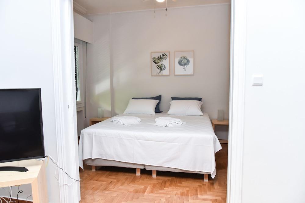 Modern Apartment At Exarchia 1 Bed 2 Pers 아테네 외부 사진