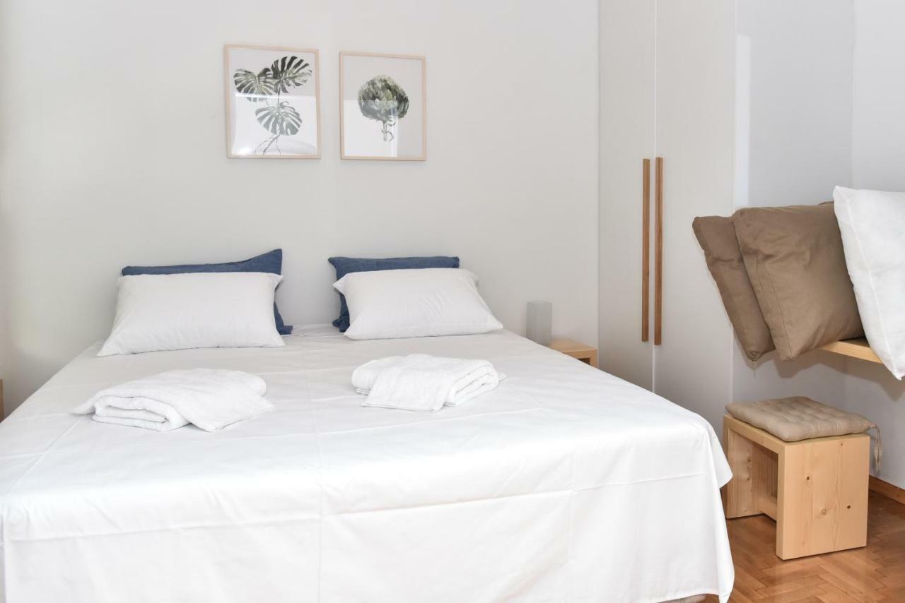 Modern Apartment At Exarchia 1 Bed 2 Pers 아테네 외부 사진